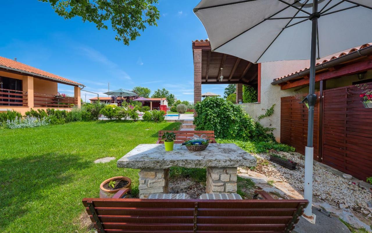 Muntić Hacienda Rosemary 빌라 외부 사진